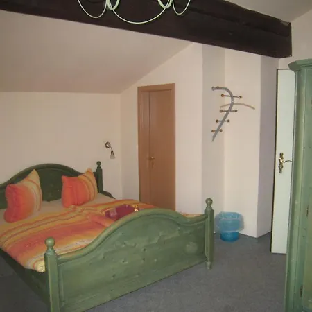 Schihuette Guest house *